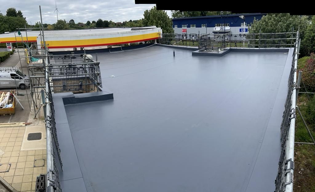Petrol Retail, speialist roofing project
