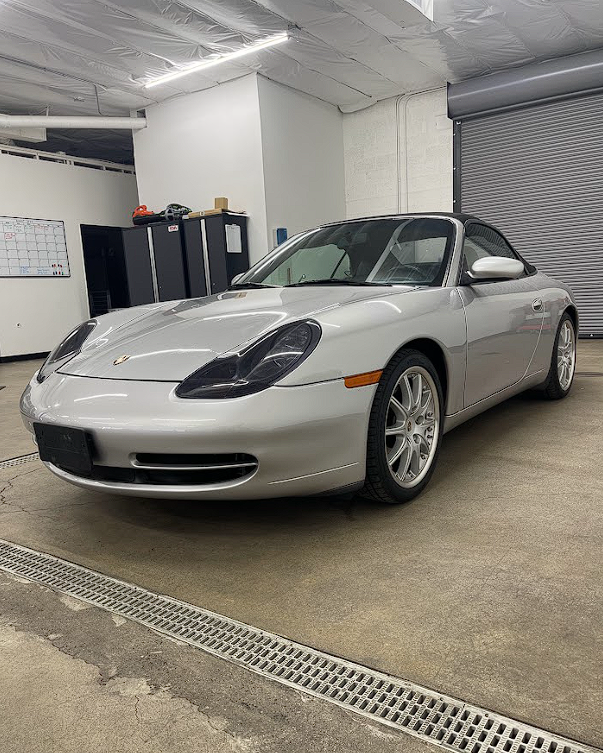 2000 Porsche 911 Carrera