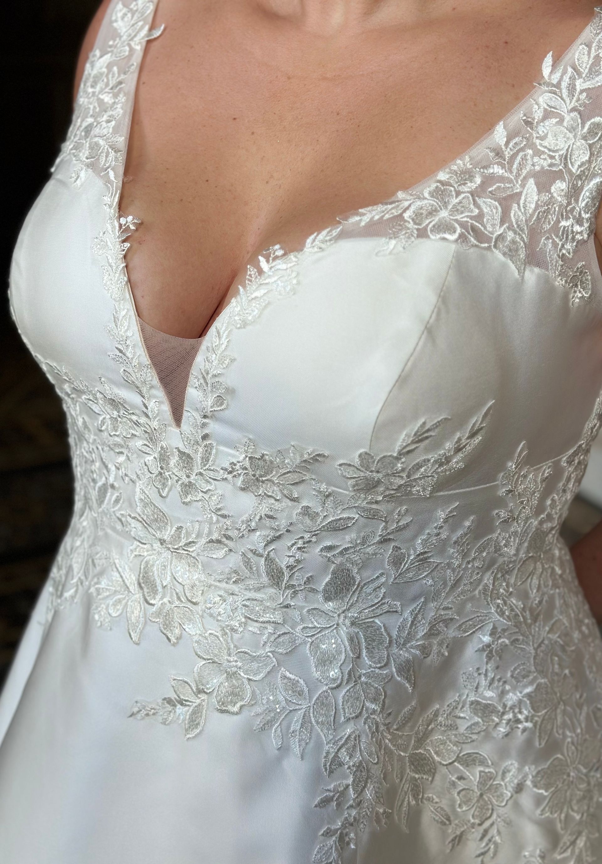 Caroline curvy