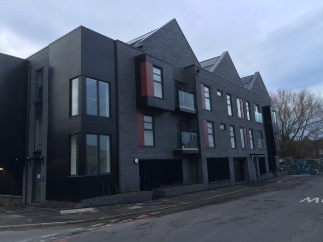 Apartment 1 - 80 Little London Road-Fibre Available.