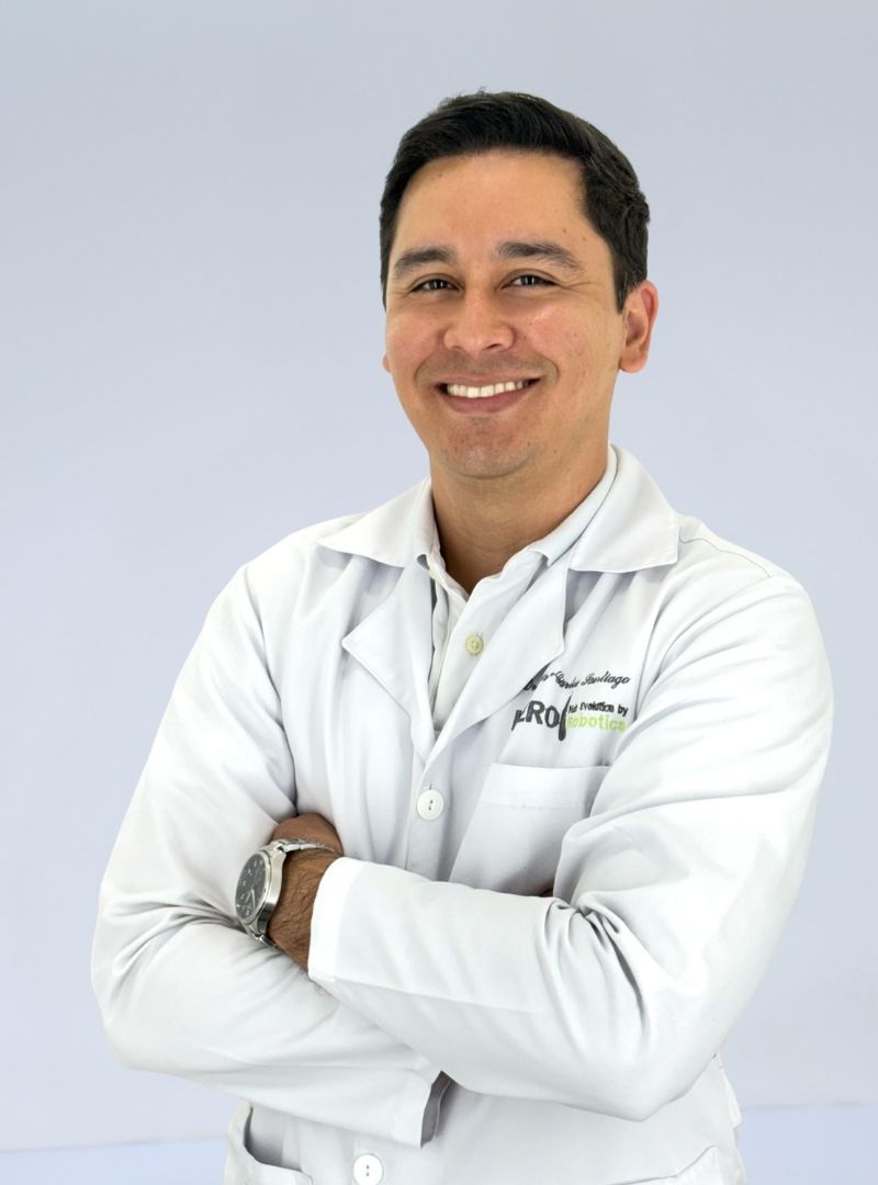 Dr. Luis Carlos Santiago | Hair Restoration Medellín