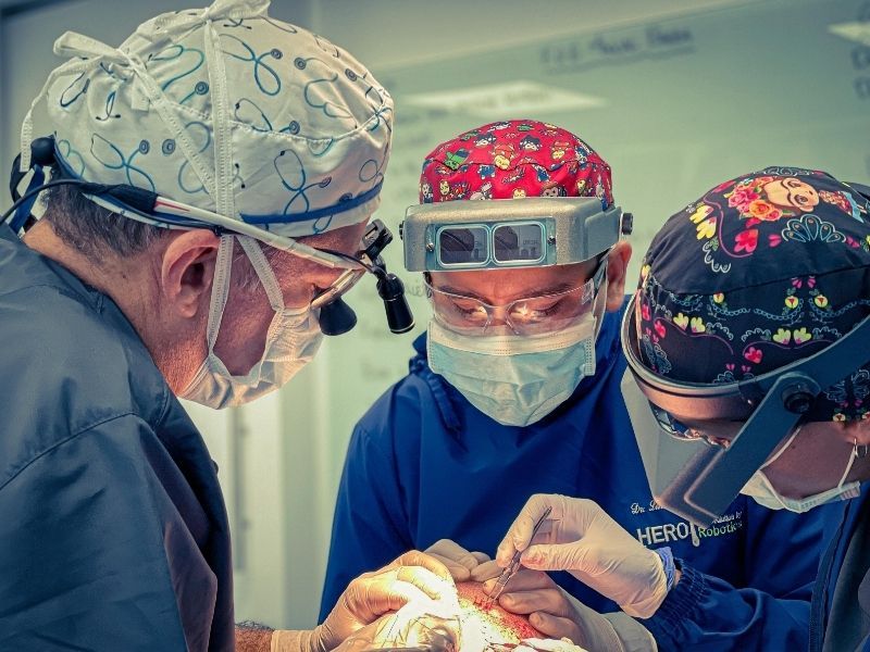 Dr. Luis Carlos Santiago