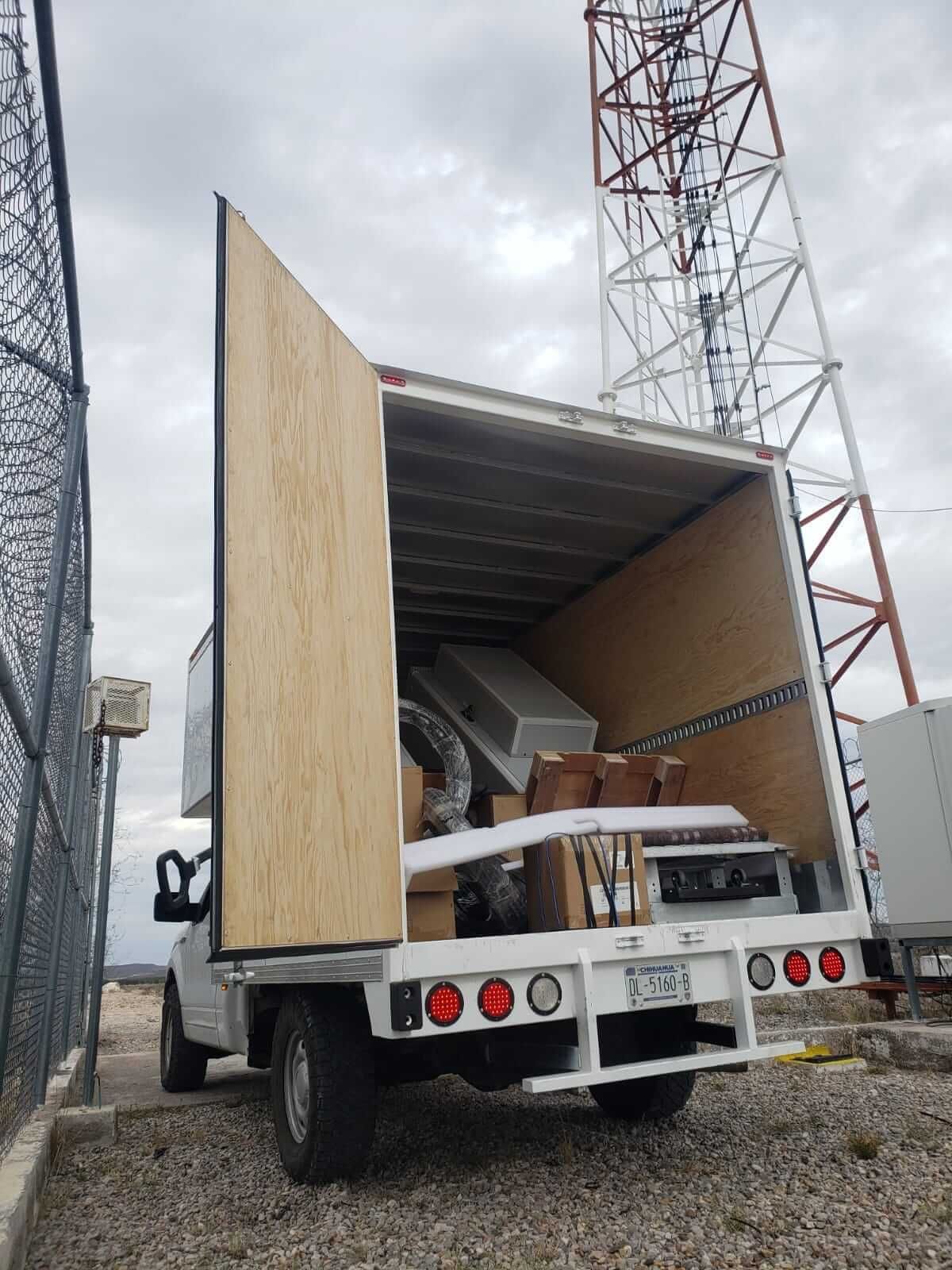 TRANSPORTES Y FLETES OCHOA - Cargas ligeras