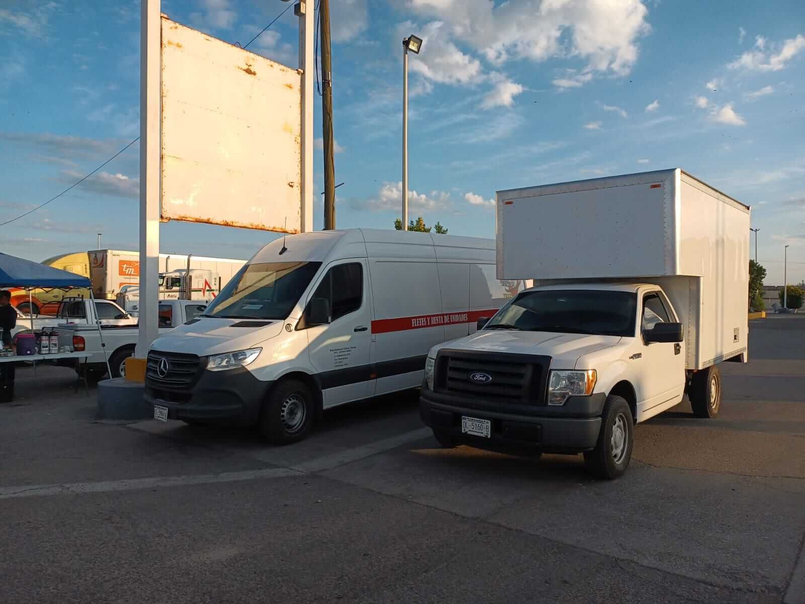 TRANSPORTES Y FLETES OCHOA - Cajas cerradas