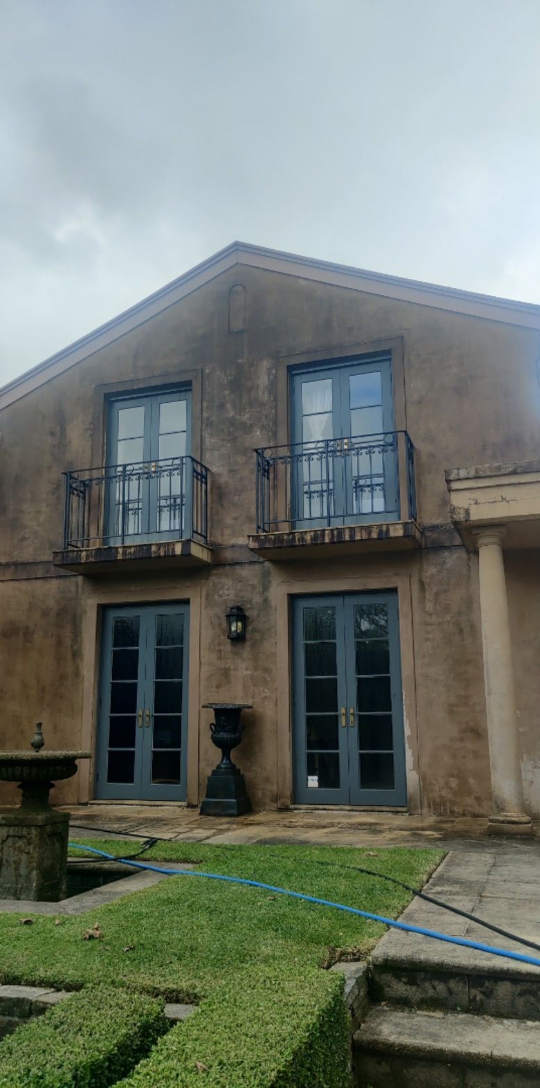 house exterior before and after washing