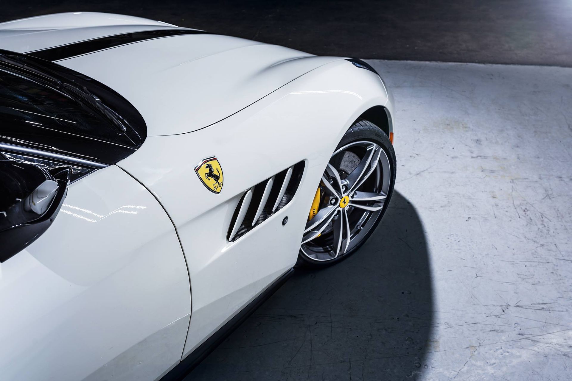 Ferrari Santa Barbara Wheel