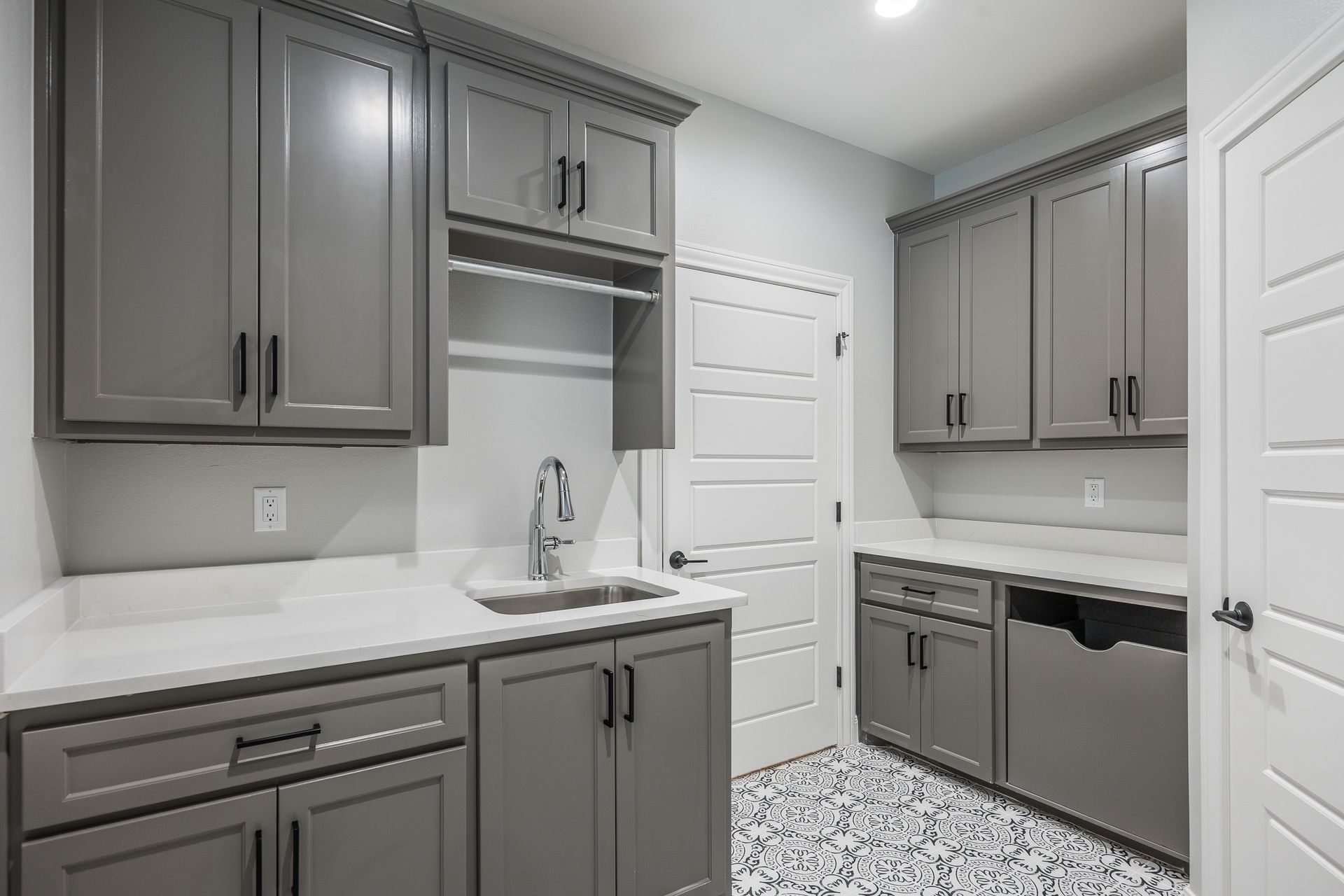 16 Kenna HOME By Lyons