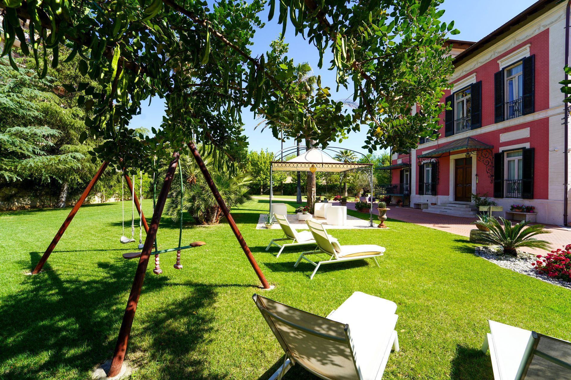 giardino villa pallotta
