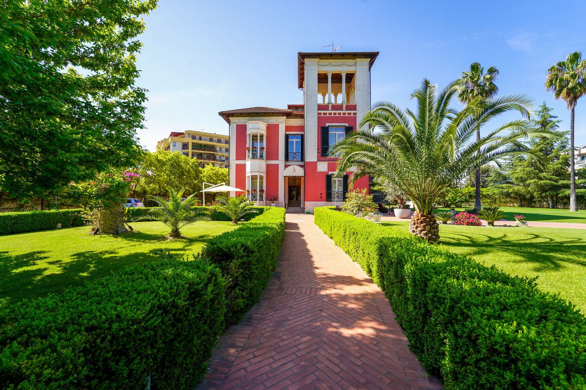 esterno villa pallotta