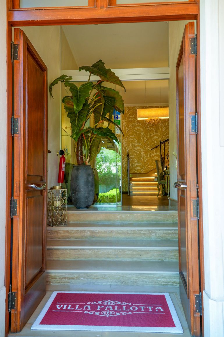 esterno villa pallotta