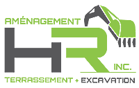 Logo d'Aménagement HR Inc., bras d'excavatrice vert et gris au-dessus de « HR », le texte en dessous indique « Terrassement + Excavation ».