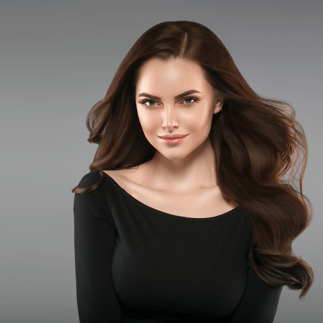 Glossy brunette waves – hair inspiration at JUNO HAIR Gangnam