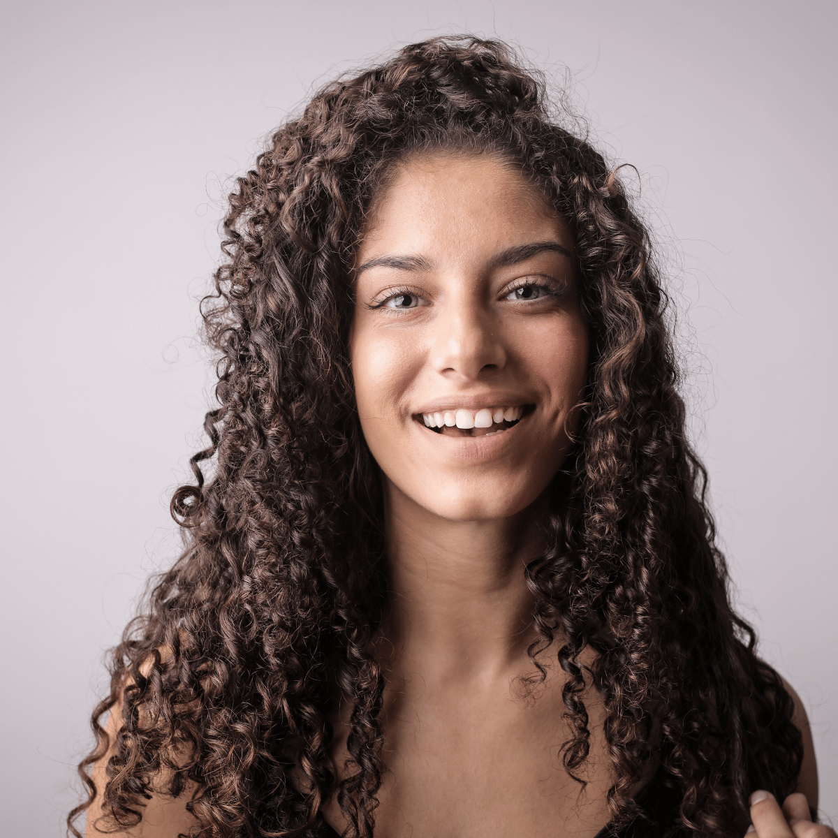 Defined natural curls after a curly cut at JUNO HAIR Gangnam