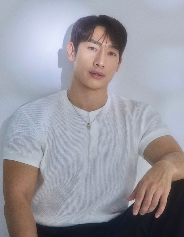Seong Soo, hair designer at JUNO HAIR Gangnam Station