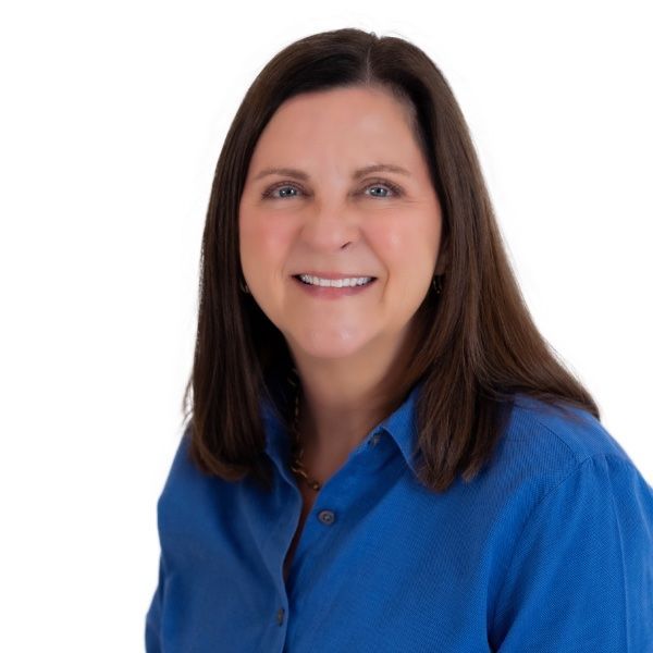 Leslie Hood-Chief Operations Officer