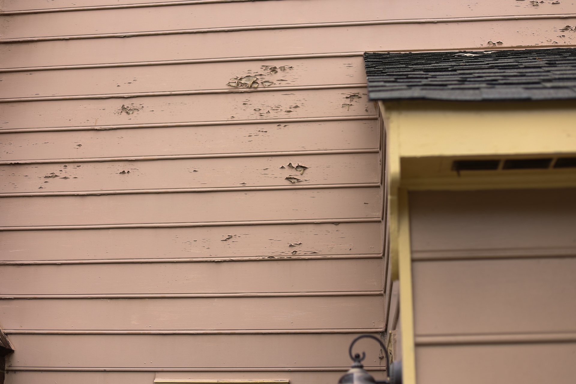 When Should You Replace Your Siding? Here Are 6 Signs Retex