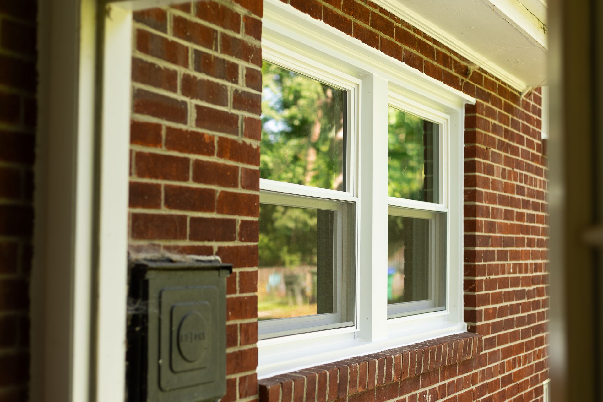 Retex installed a new roof and new windows for this North Chesterfield VA home in 2022 and 2023, respectively.