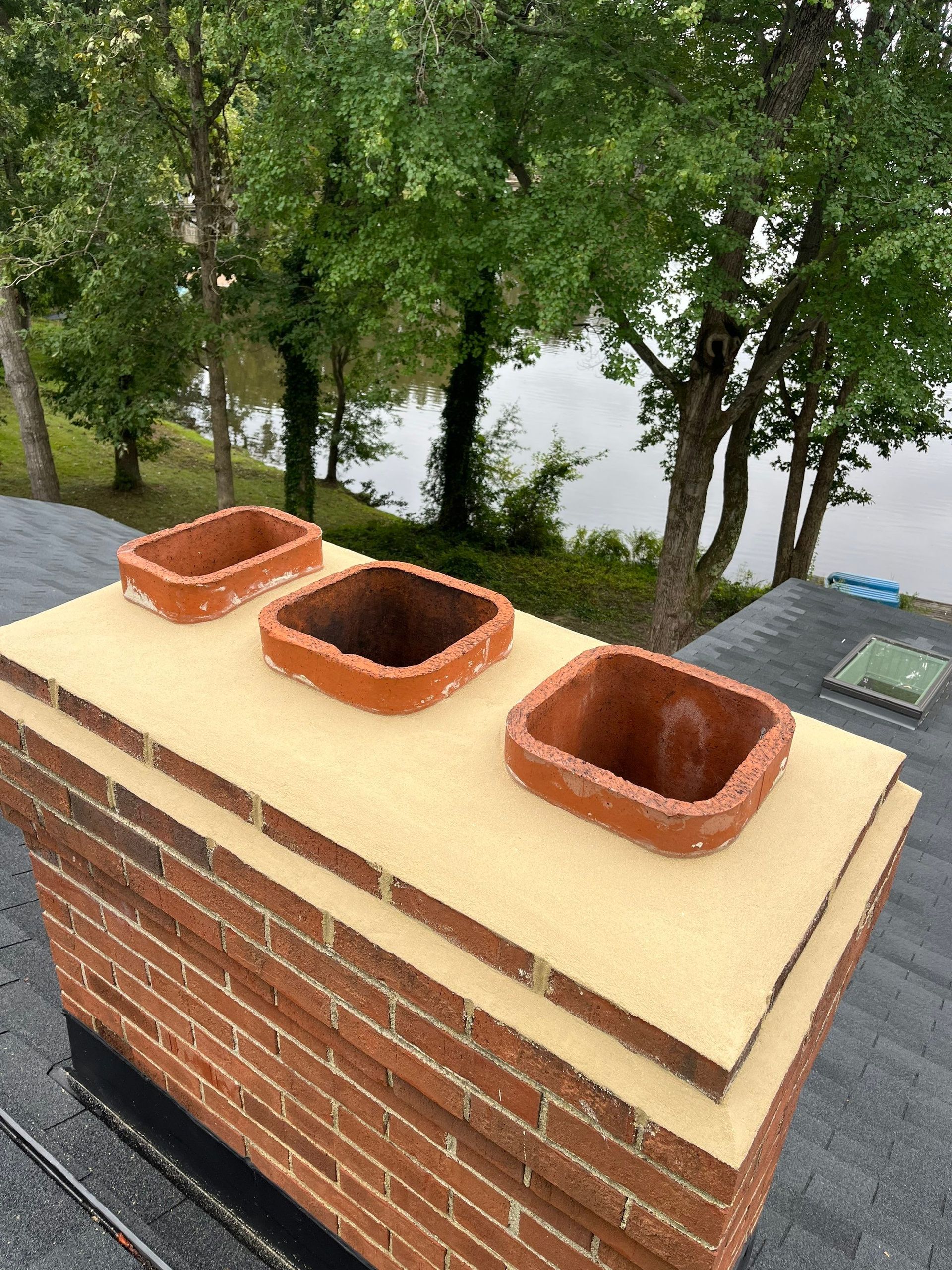After image of RETEX brick chimney repointing on home in North Chesterfield, VA