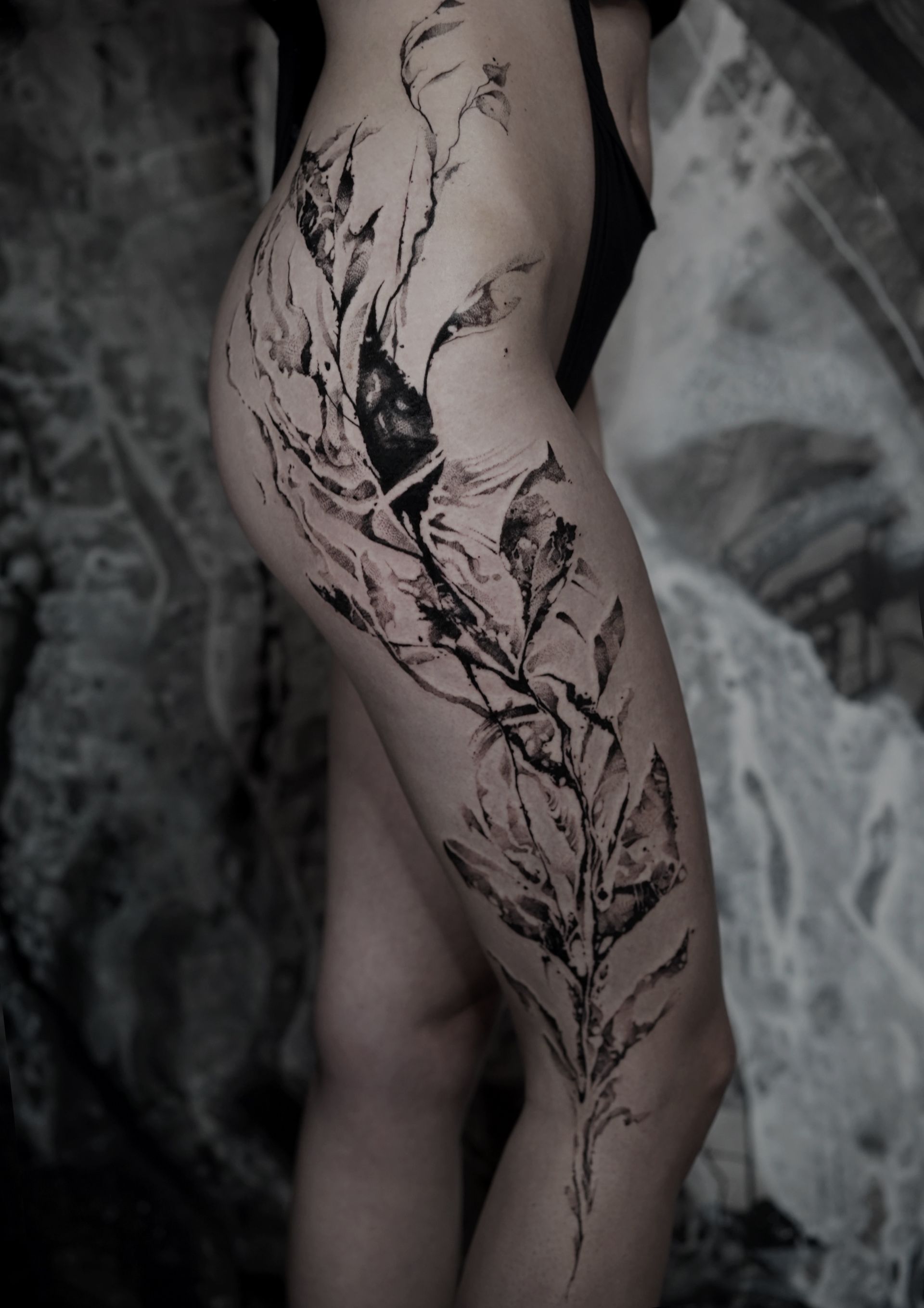 Abstract leg by Alexey Cubas
