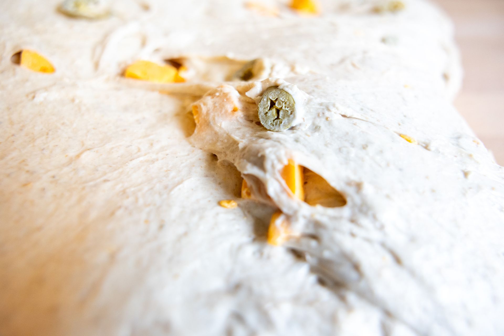 Weekspecial: cheddar & Jalapeñobrood met pompoenkorst