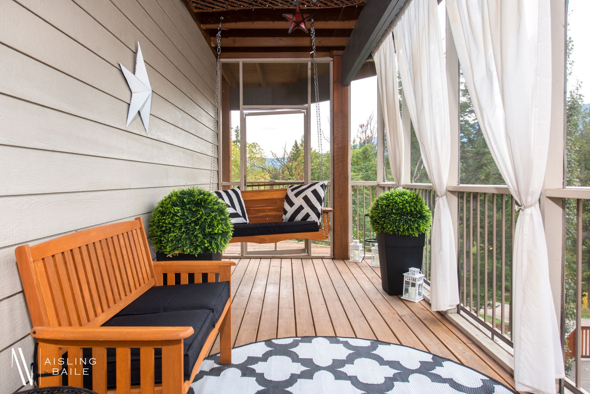 Second patio space of Central Elegance, an Invermere BC Vacation Rental hosted by Aisling Baile Property Management.