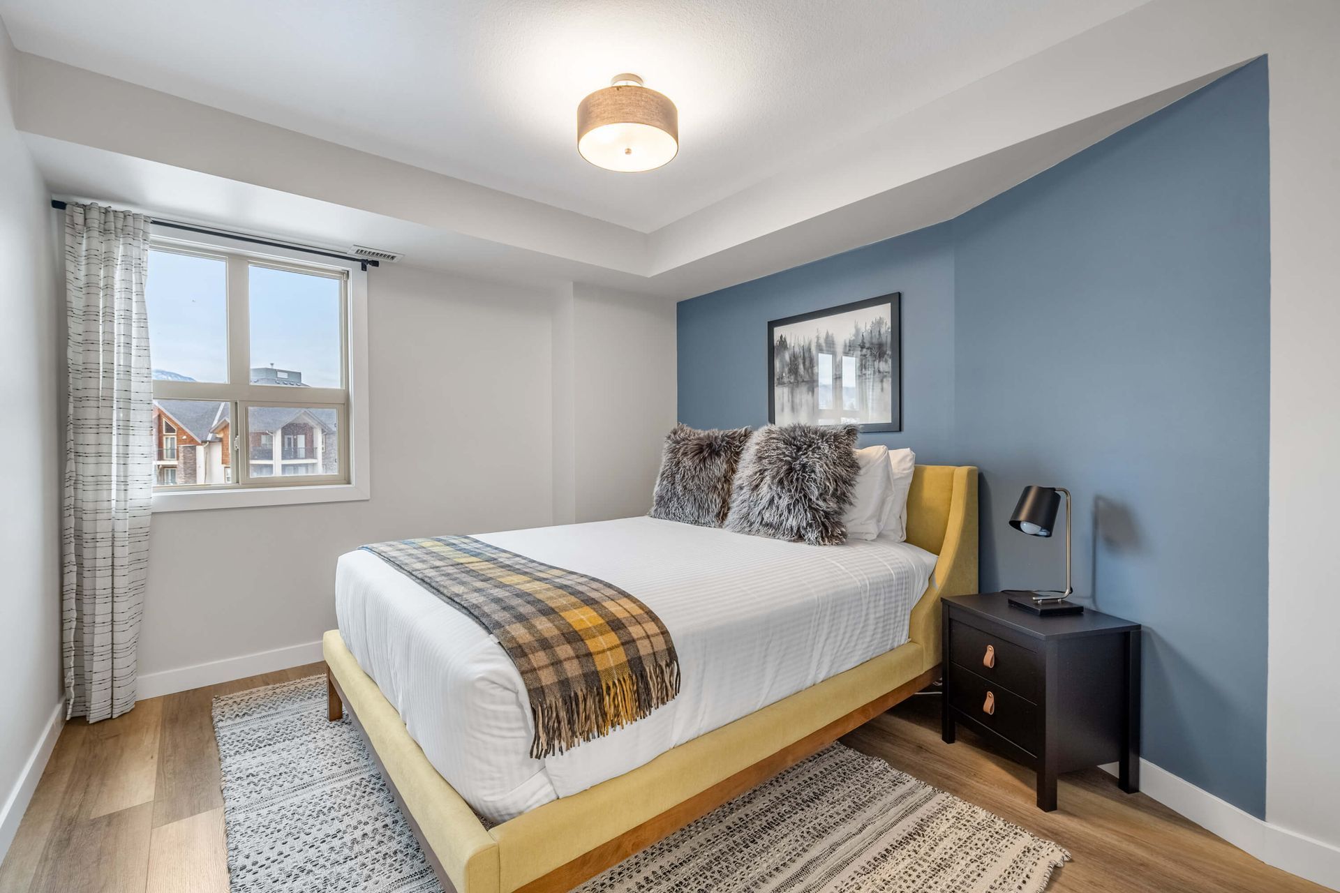 Second bedroom of high noon, a Lake Windermere Pointe BC Vacation Rental hosted by Aisling Baile Property Management.