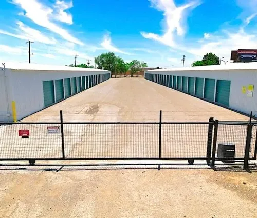 Storology Storage facility on Country Club Road in Roswell, New Mexico