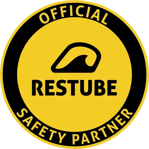 Ein gelb-schwarzes Logo mit der Aufschrift „Offizieller Restube-Sicherheitspartner“