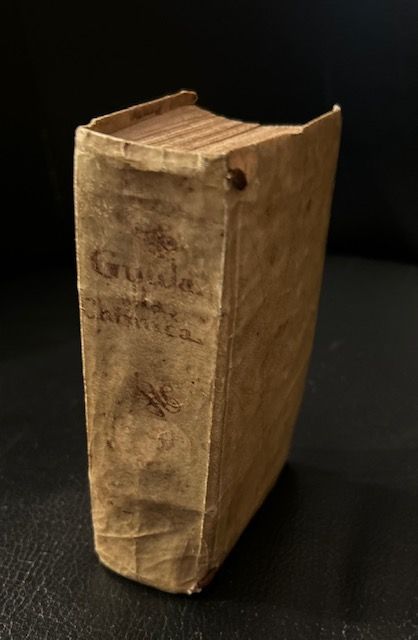 fotografie del libro descritto