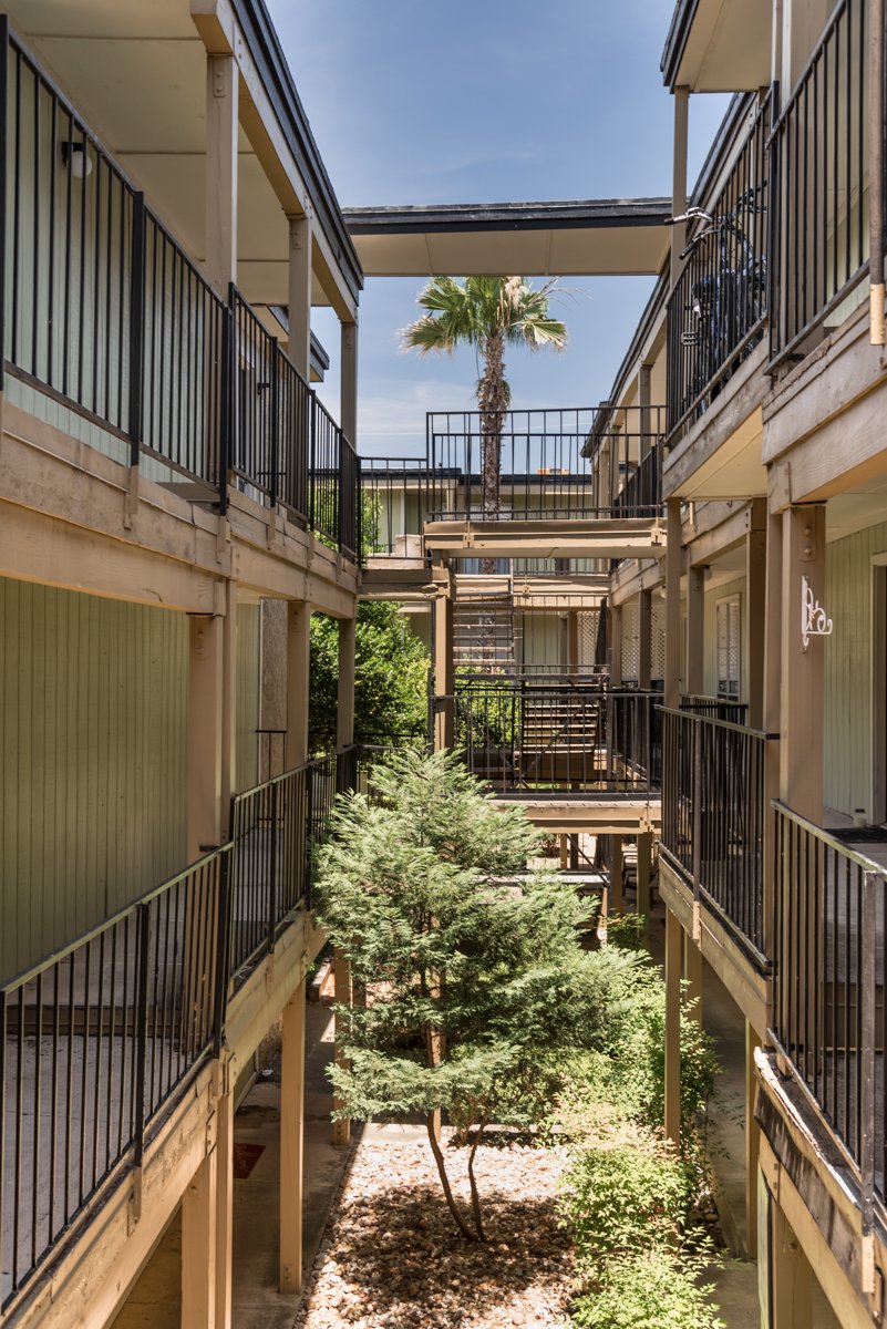 Oak Park Apartments Austin Texas