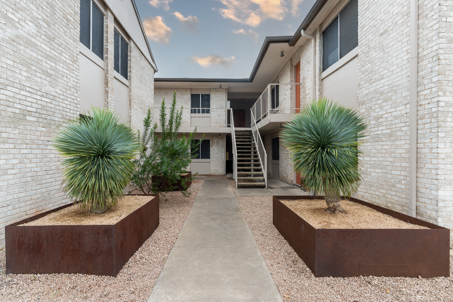 24 Flats