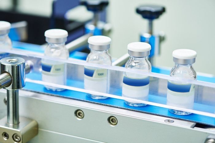 Produzione farmaceutica in fiale