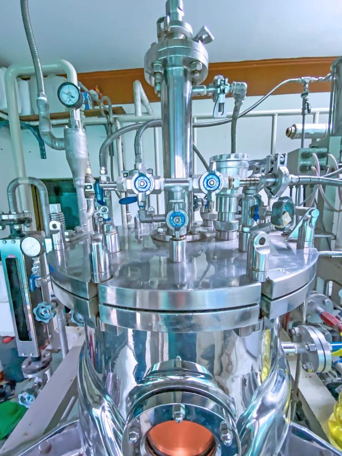 Industrial fermenter