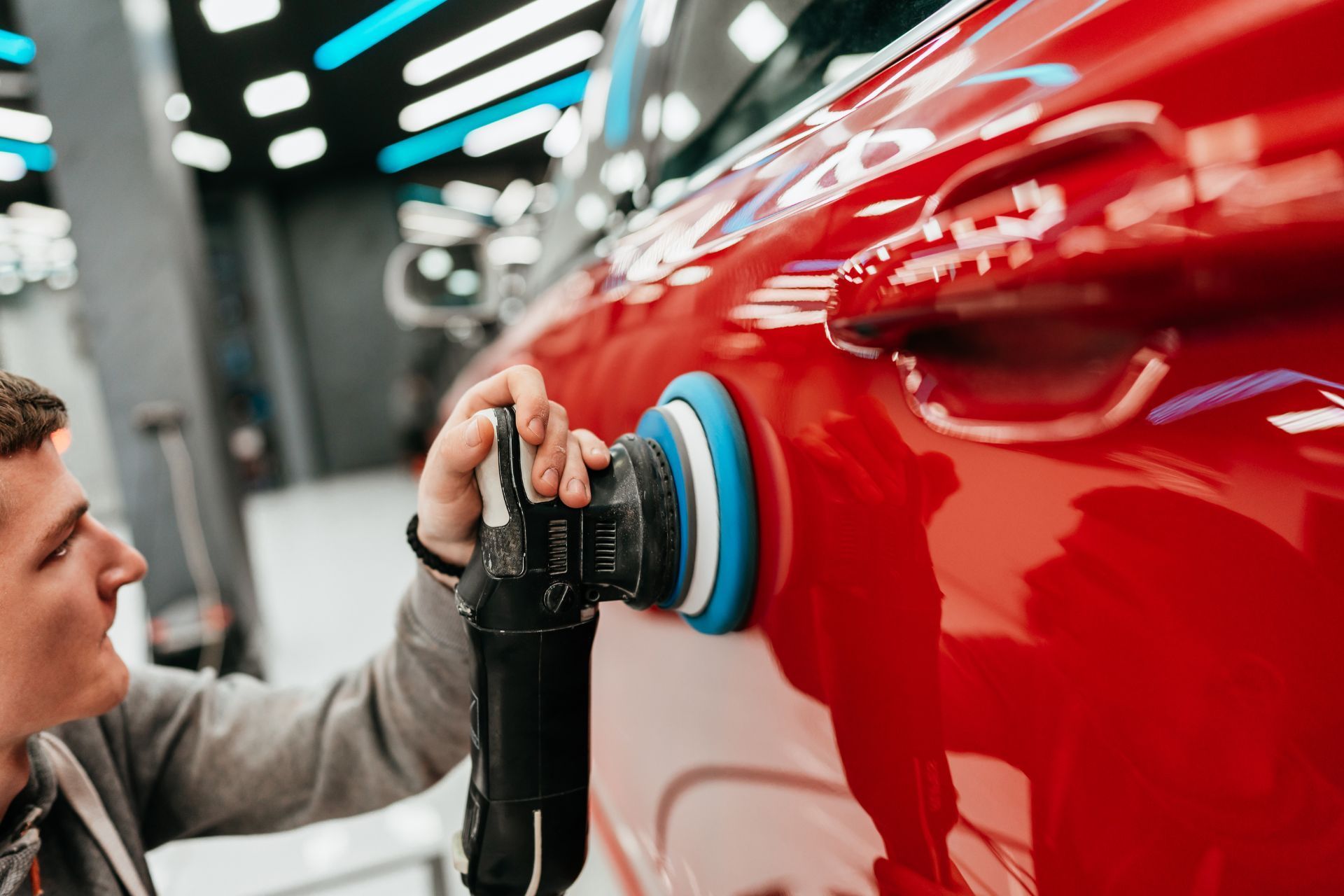 5 Ways Falling Leaves Can Damage Your Car’s Paint