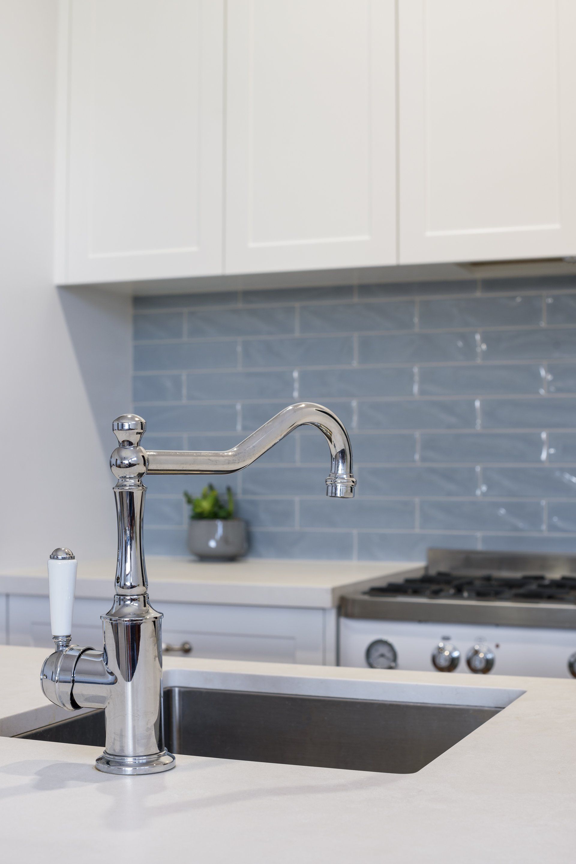 Explore Endless Possibilities for Your Dream Kitchen at Our Vista Kitchens