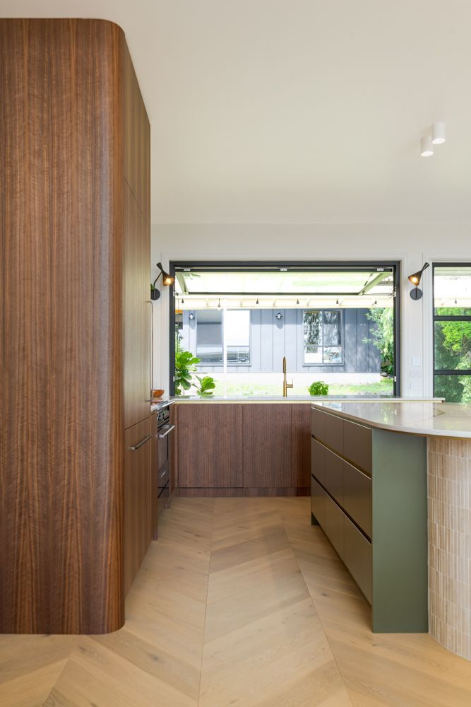 New kitchen installed in Newcastle NSW. Kitchen design and kitchen renovations in the hunter valley. See our contact page for showroom locations for your new home.