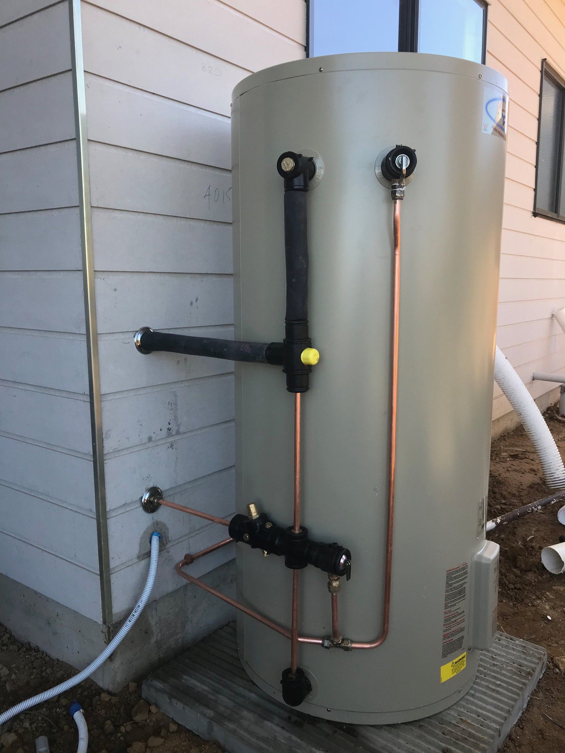 hot water system services Robina