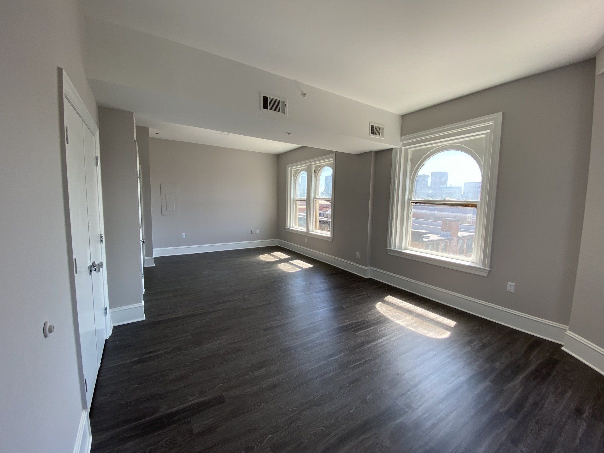 306 W Franklin Property Image