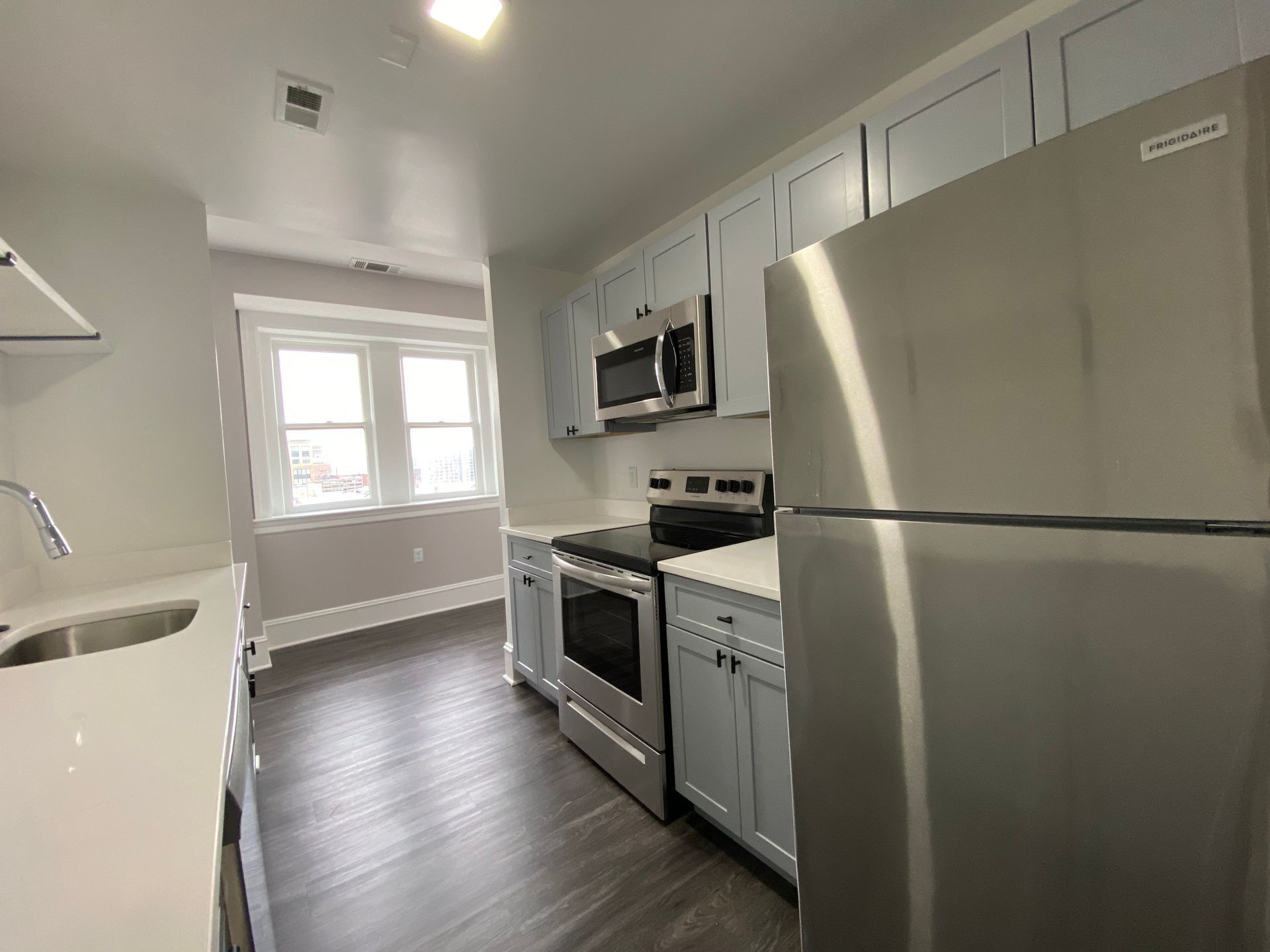 306 W Franklin Property Image