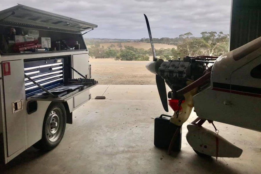 aero service