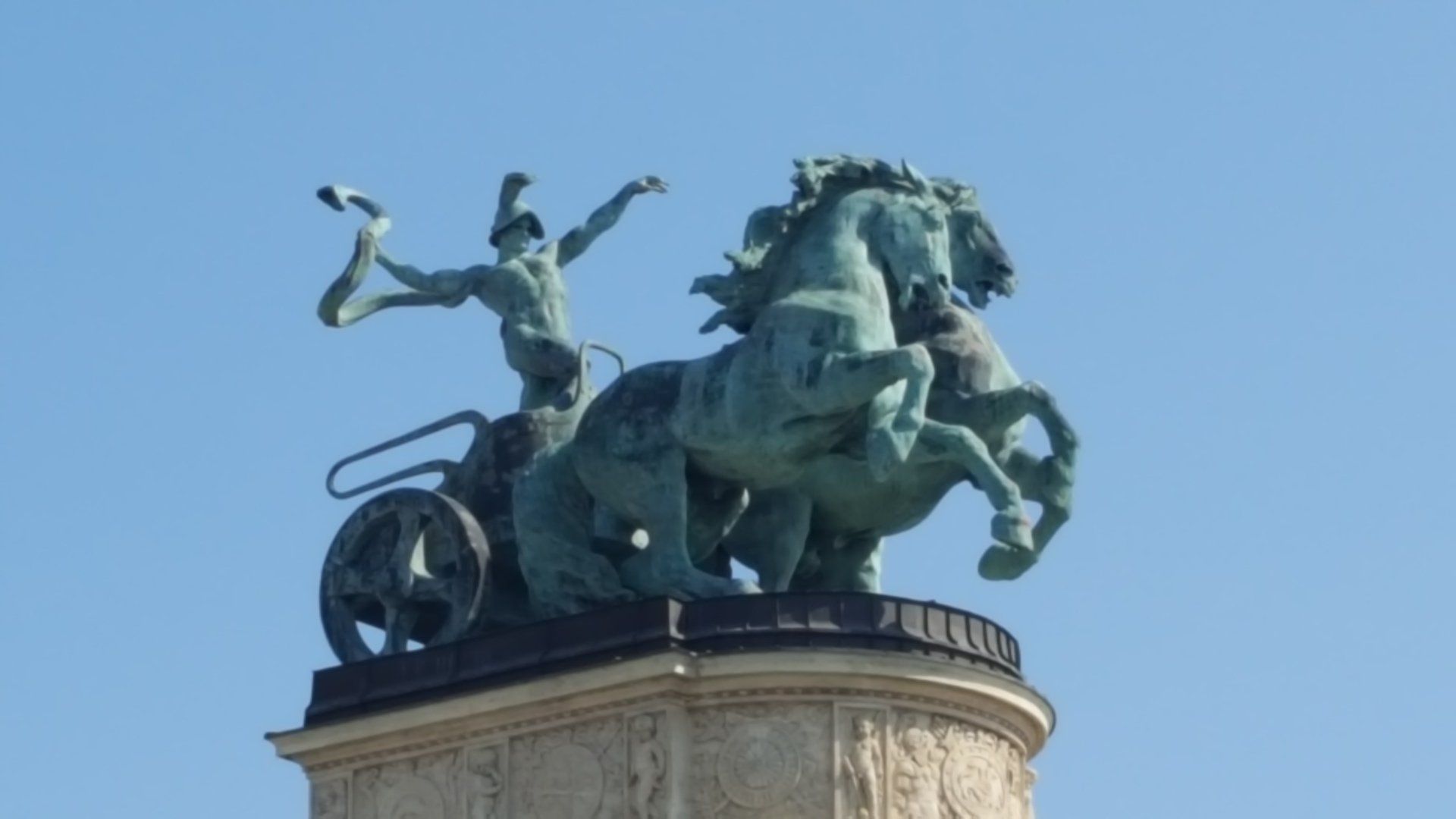 Danube River Cruise Budapest, Hungary Hero Square