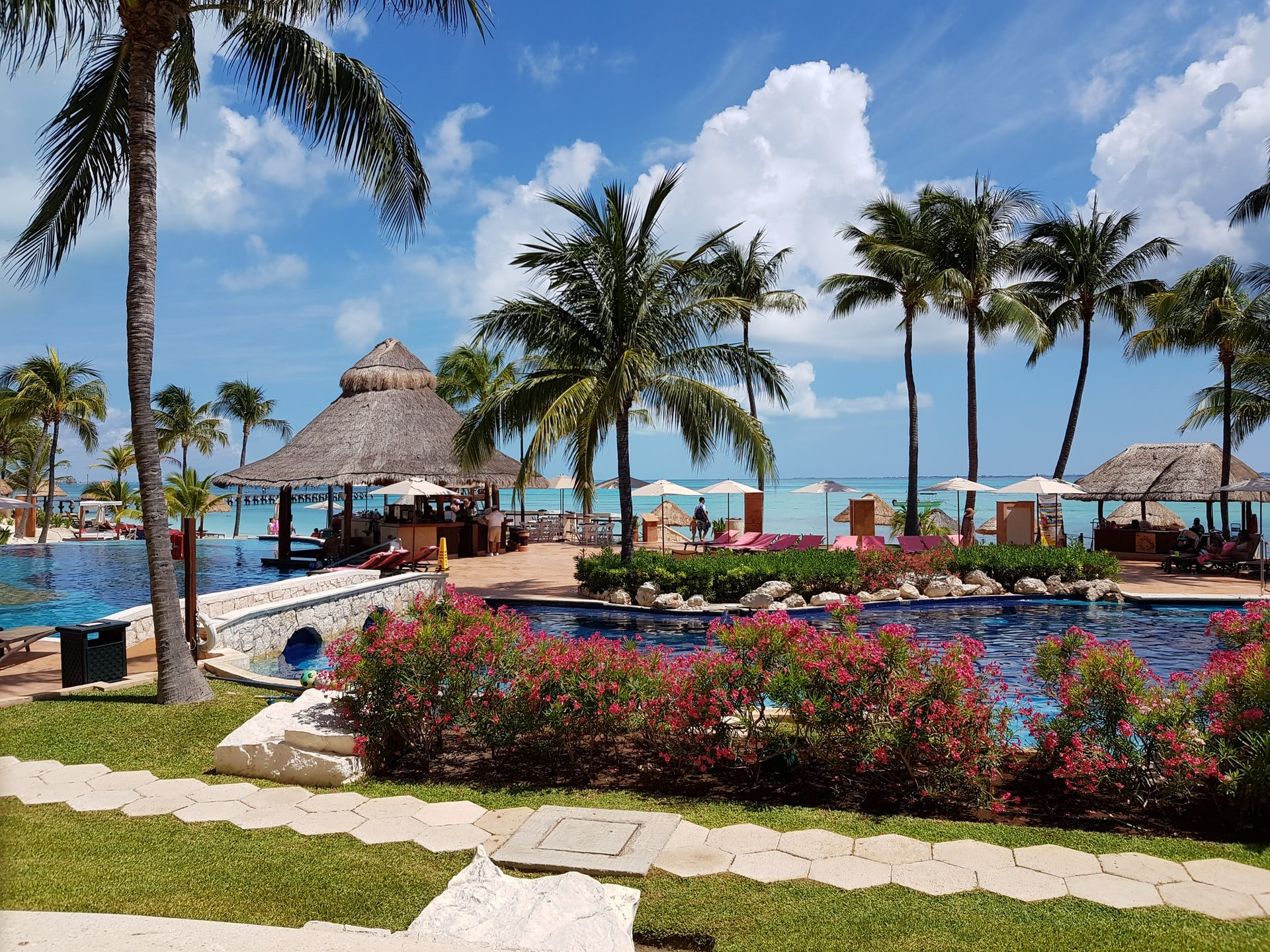 Land and Sea Travel All Inclusive resort Cancun Mexico