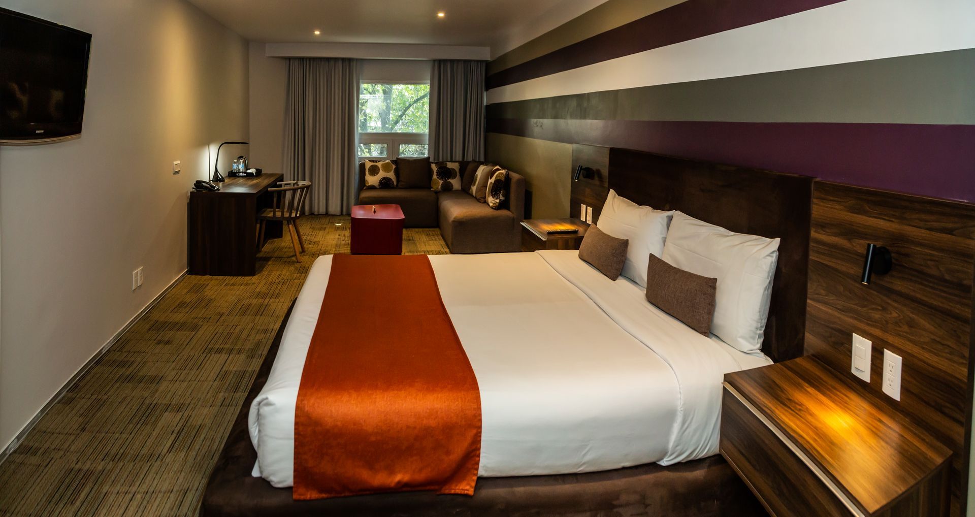 Deluxe 1 cama queen