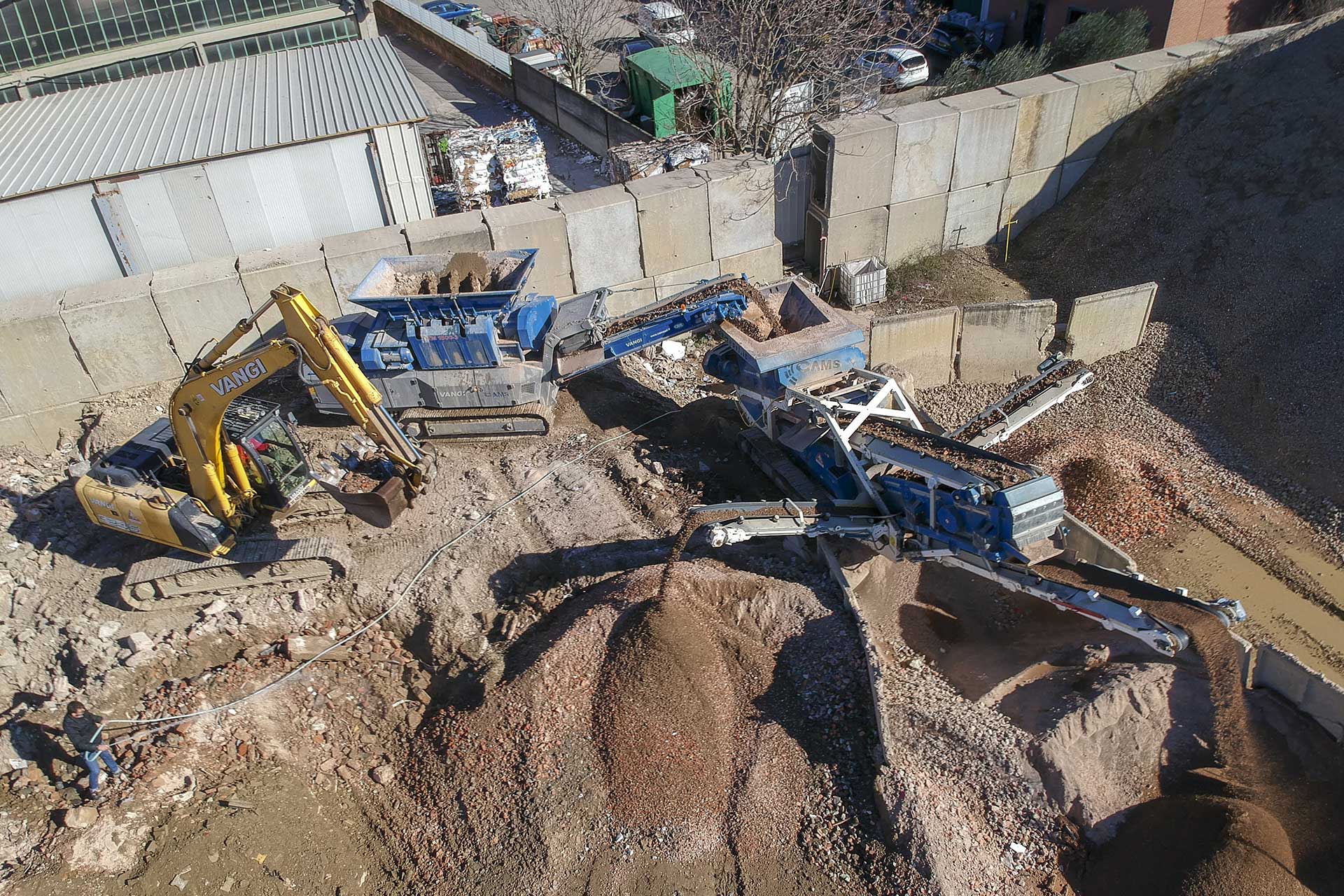 impianto di frantumazione mobile in cantiere