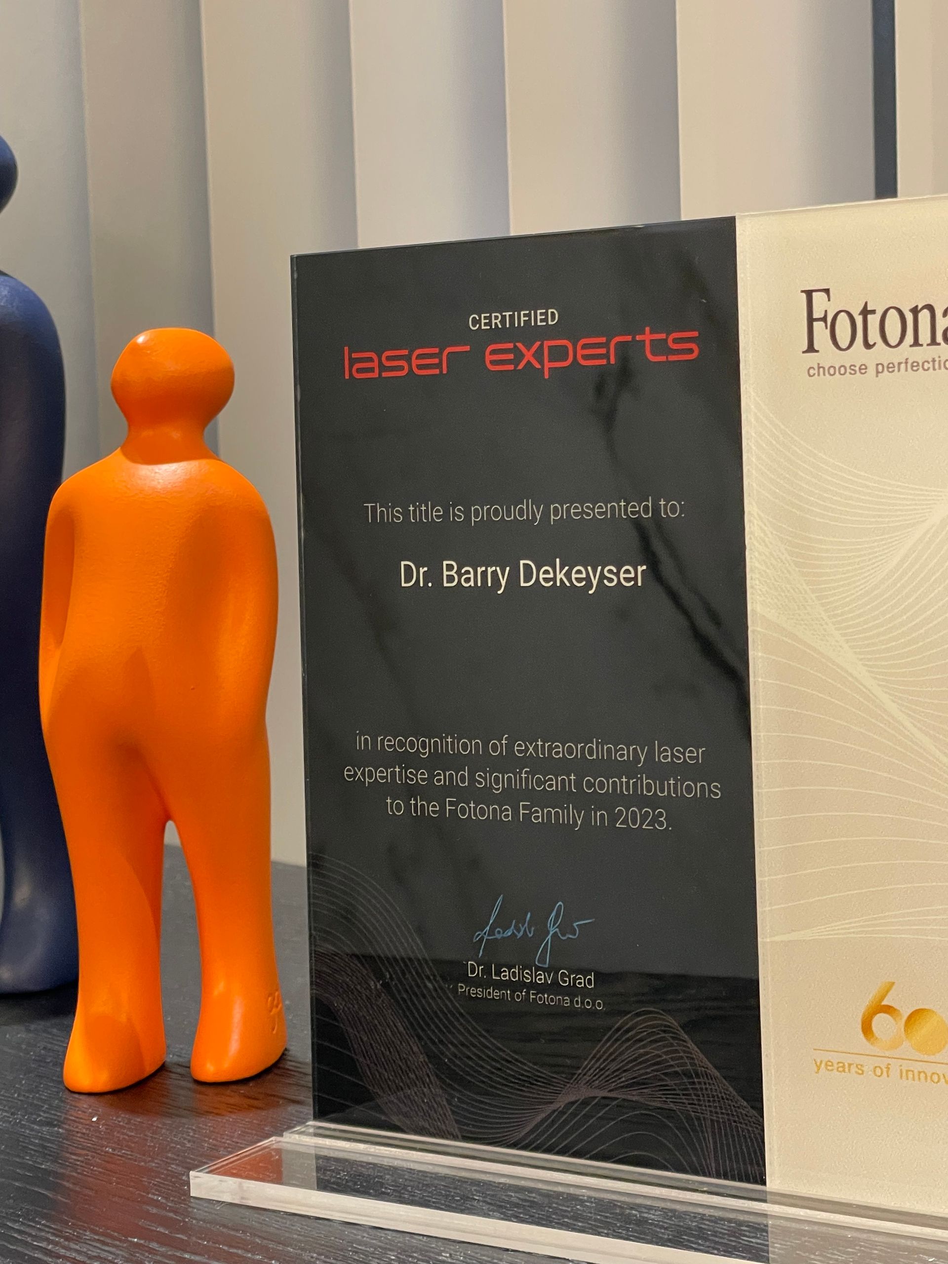 Clinical Laser Expert Haar en Huid Kliniek Tessenderlo Clinical Laser Expert Haar en Huid Kliniek Tessenderlo Dokter Barry Dekeyser haar en huid behandelingen in België en Nederland