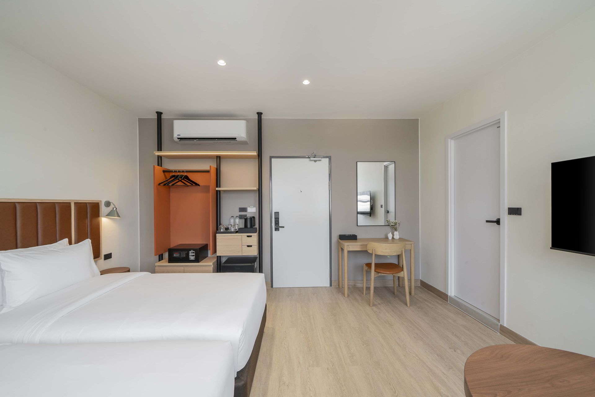 Deluxe Twin room at ASOKA HOTEL.