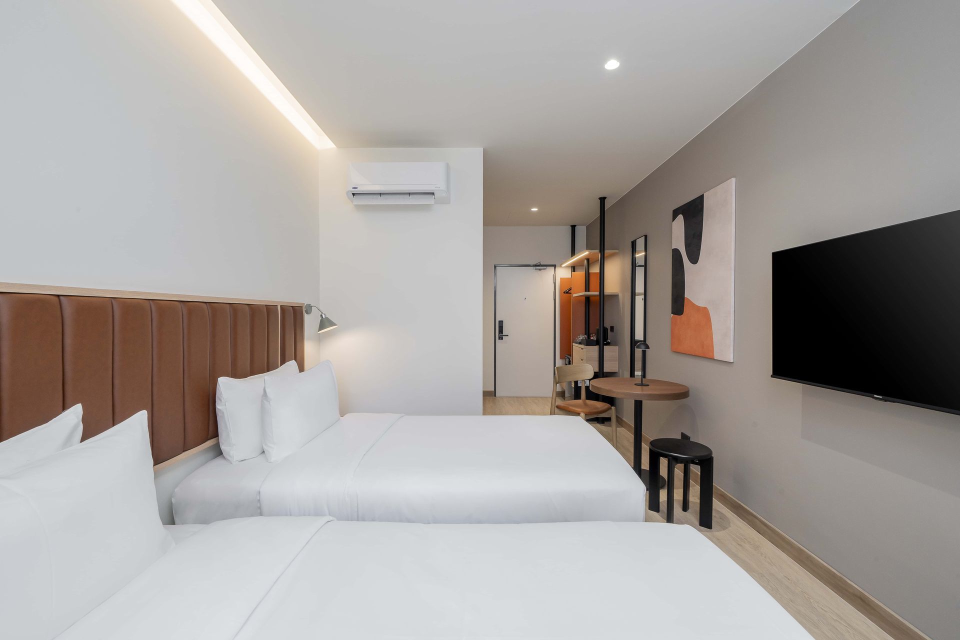 Superior Twin room at ASOKA HOTEL.