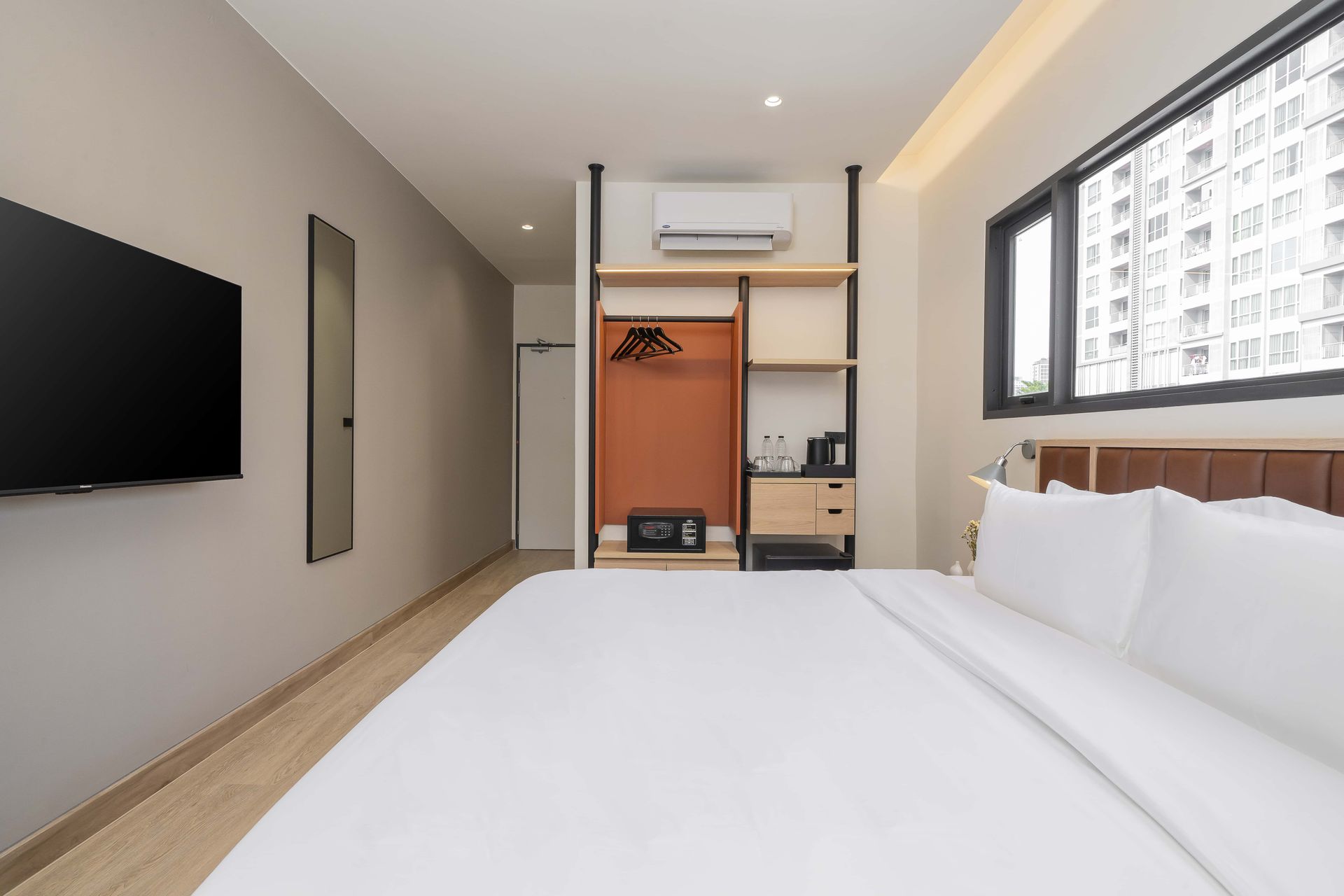 Superior King room at ASOKA HOTEL.