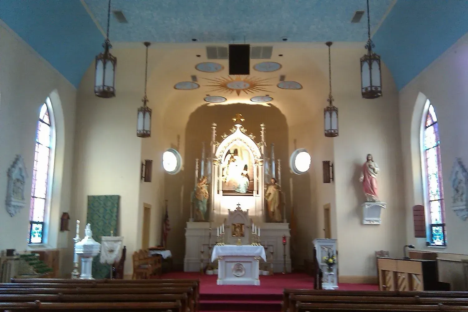 Altar — Cincinnati, OH — Old World