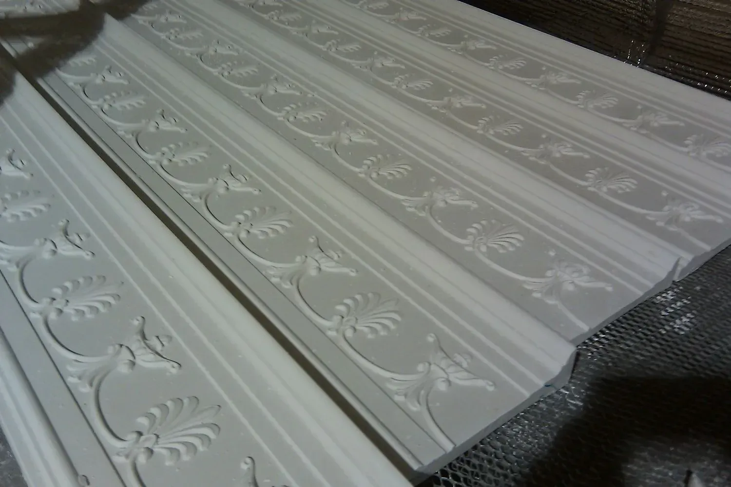 Cornice White Design — Cincinnati, OH — Old World